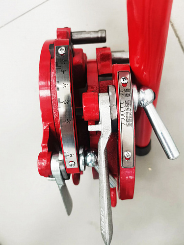 Фото Esson ElectricCut-50HW3 электрический резьбонарезной станок - Fortools - профессиональный инструмент Фото Esson ElectricCut-50HW3 электрический резьбонарезной станок - Fortools - профессиональный инструмент